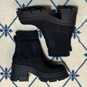 UGG Brooklyn Chelsea Boot - Black
